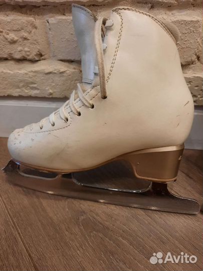 Коньки для фигурного катания edea 220С