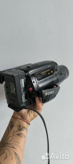 Видеокамера Sony Handycam ccd-fx280e pal