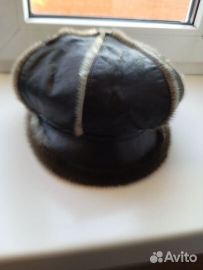 Берет женский кожаный