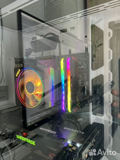 Карта памяти Corsair