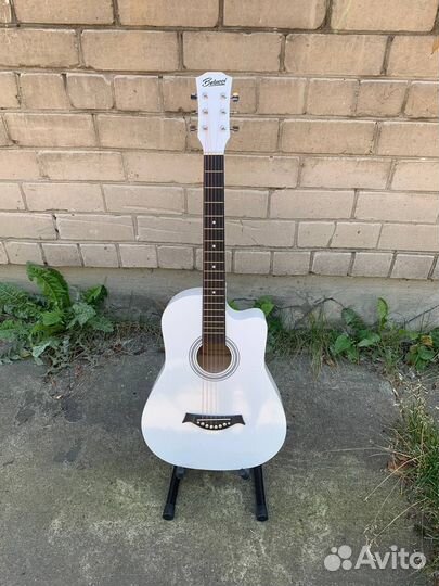 Акустическая гитара