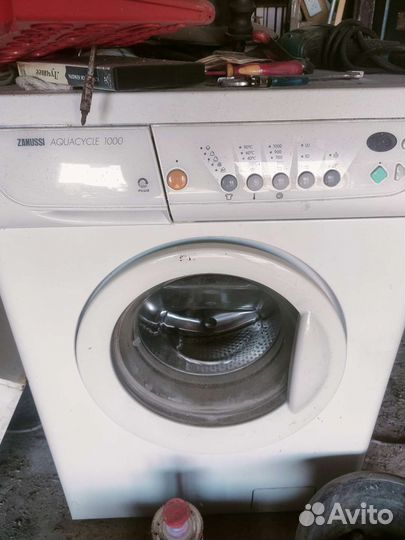 Стиральная машина на запчасти zanussi