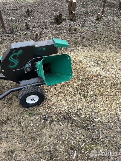 Измельчитель -дробилка,спил веток услуги