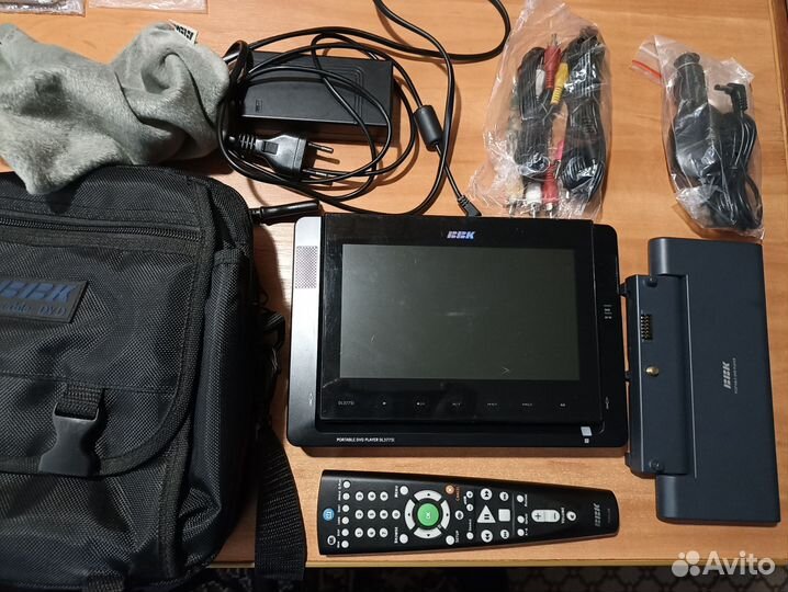Портативный видеопроигрыватель