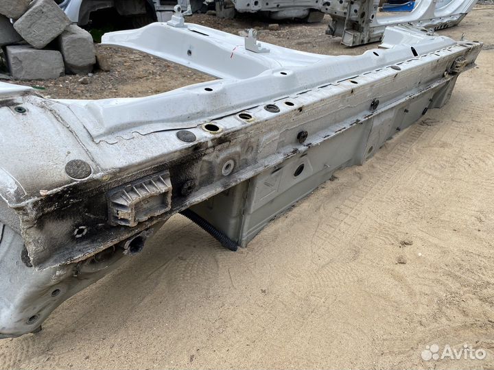 Порог правый bmw 5 e60/e61