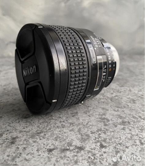 Объектив Nikkor 85мм f1.4D