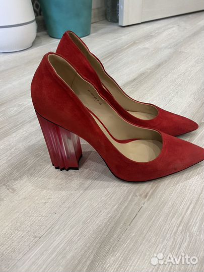 Туфли лодочки 40