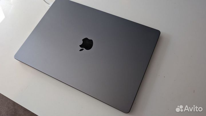 Apple MacBook pro 16 m1 pro 16/512