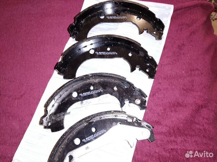 Тормозные колодки для ford эко sport задние,новые