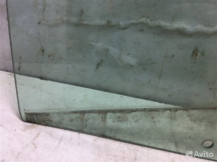 Стекло двери задней левой Volkswagen Golf Iv/Bora