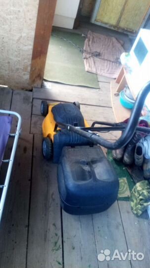 Газонокосилка электрическая