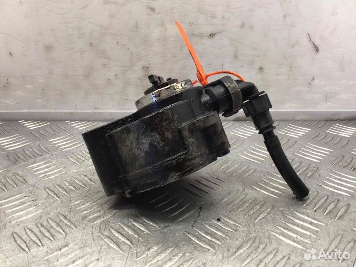 Насос вакуумный Citroen Berlingo d15628; 1692776;