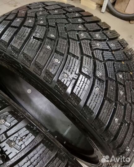 Continental IceContact 3 235/45 R18