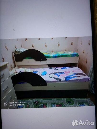 Двухъярусная кровать