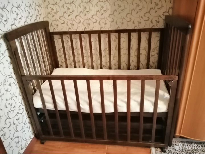 Кроватка детская