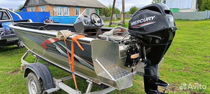 Продам лодку Windboat 4.2 C Evo