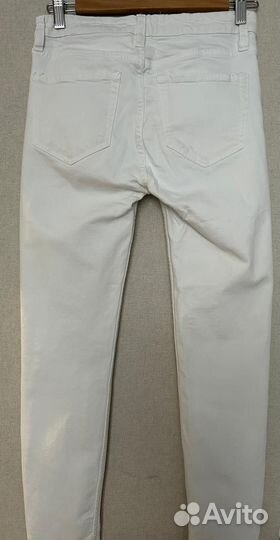 Джинсы белые mango