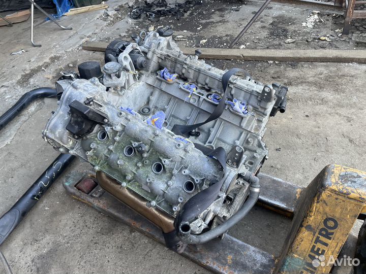 Двигатель Mercedes GL450 OM273.923