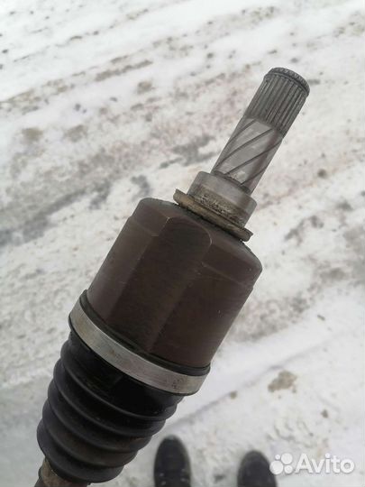 Привод левый renault duster