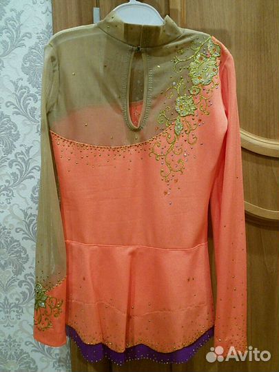 Продам купальник для художественной гимнастики