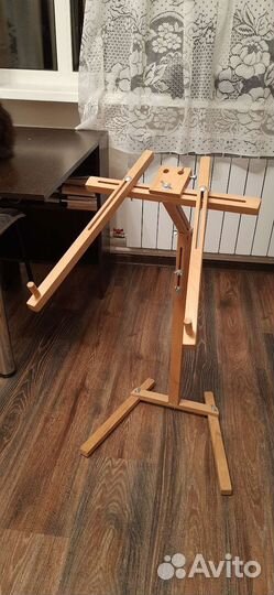 Станок для вышивания напольный