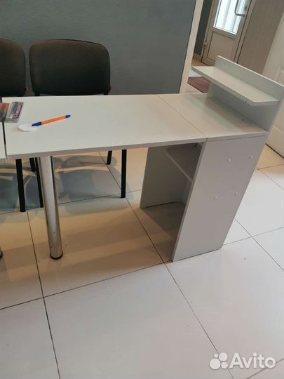 Маникюрный стол складной бу