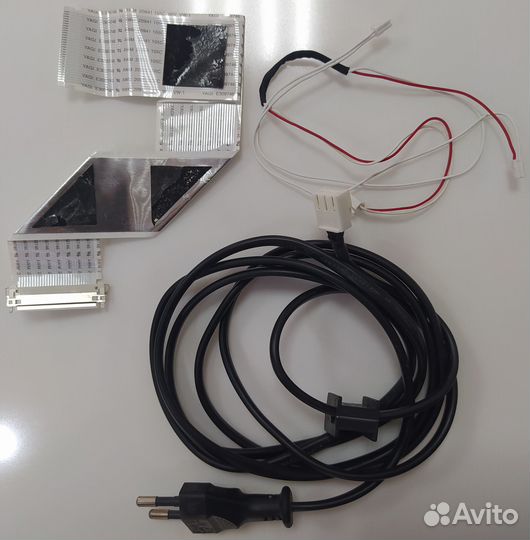 Телевизор dexp H32D7200C в разборе