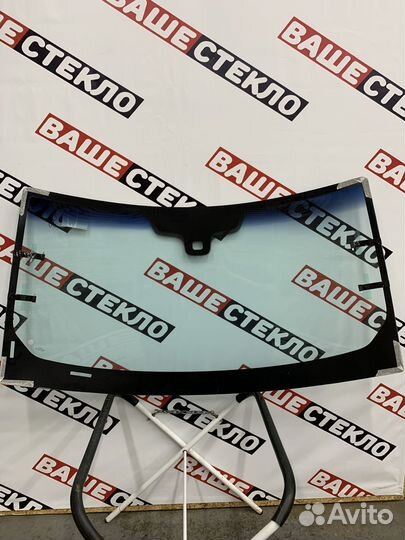 Лобовое стекло Discovery 3 Установка 1ч