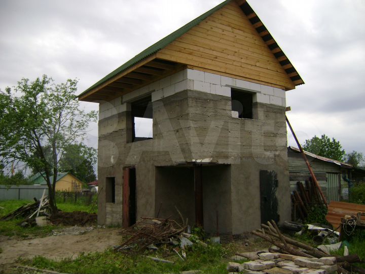 Дом 45 м² на участке 8 сот.