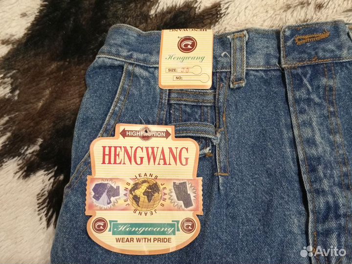 Джинсовые шорты