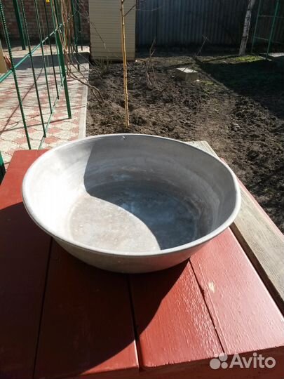 Продаются тазы аллюминиевые