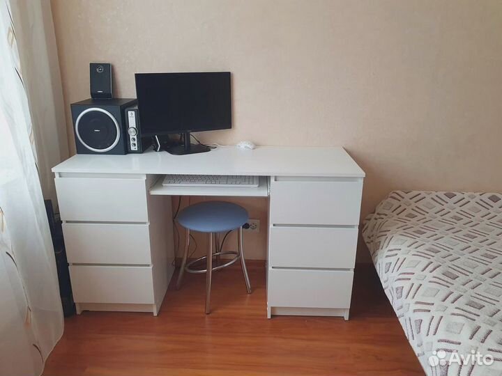 Компьютерный стол новый