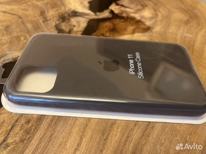 Силиконовый чехол на iPhone 11