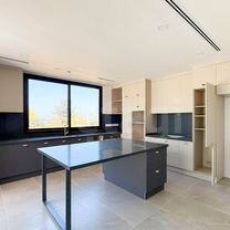 Дом 232 м² на участке 5 м² (Кипр), Кирения