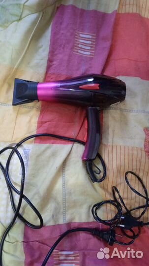 Фен, расчёска, утюжок