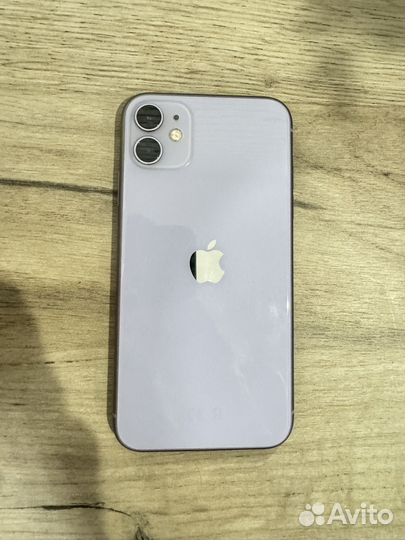 iPhone 11, 64 ГБ