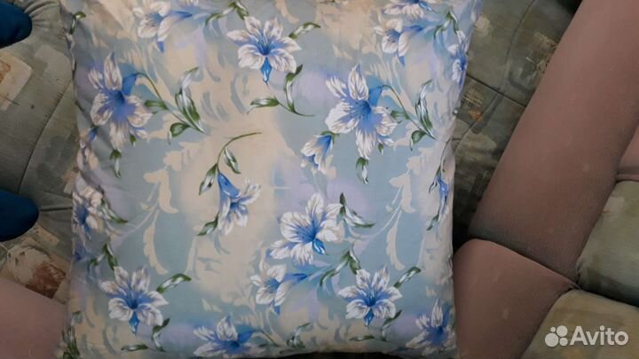 Подушка пуховая новые пух гусиный 7575