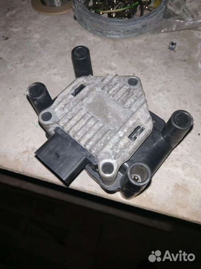 Катушка зажигания VW Polo III