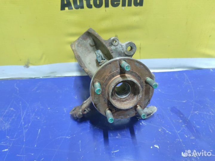 Кулак поворотный передний правый Ford Focus седан