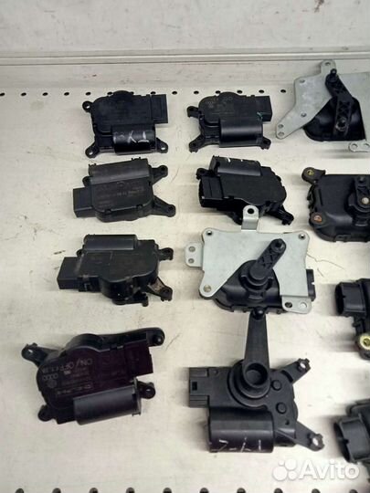 Электропривод заслонок печки VW Audi Skoda