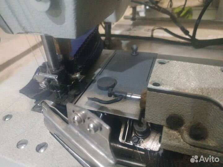 Ракушечный шев окантовочная плоскошевная машина