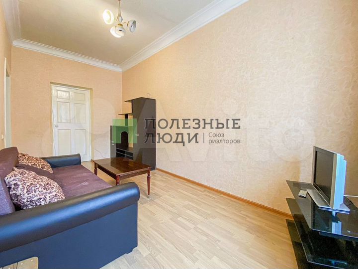 2-к. квартира, 55 м², 1/5 эт.