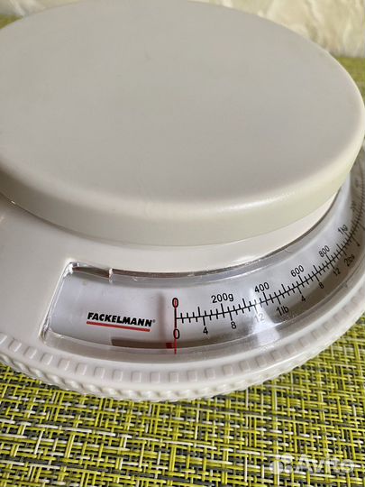 Кухонные механические весы fackelmann