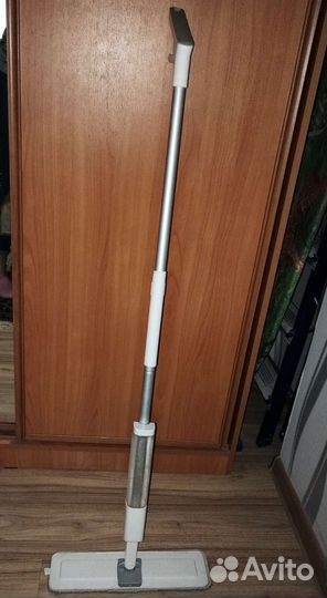 Швабра с распылителем Boomjoy