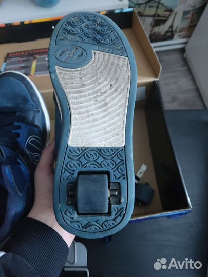 Кроссовки на колесиках