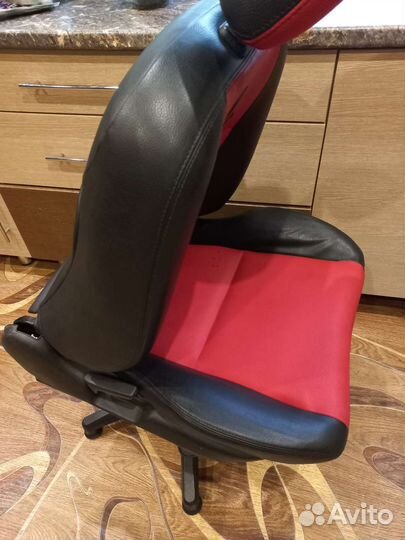 Компьютерные кресла, разные Honda,Sitland