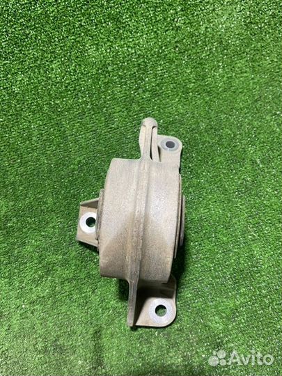 Опора подушка двигателя передняя Antara Captiva