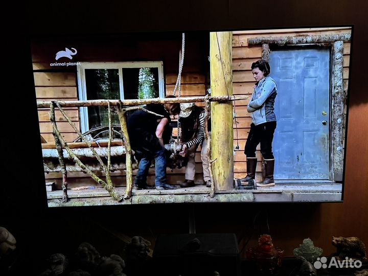 Телевизор SMART tv Samsung QE85Q60ABU