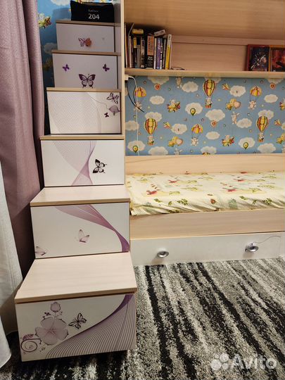 Двухъярусная кровать бу с матрасами