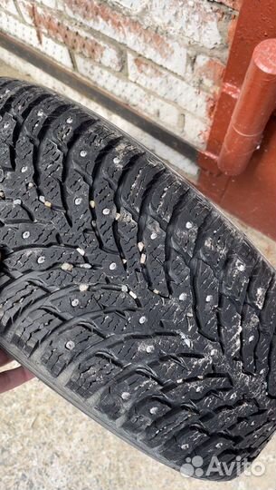 Nokian Tyres Hakkapeliitta 9 215/50 R17